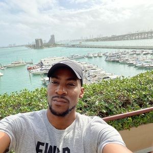 Meet your Posher, Donnell